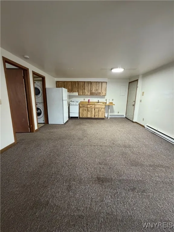 29 Lake Avenue, Hamburg, New York 14219, Hamburg, New York 14219, 1 Bedroom Bedrooms, 4 Rooms Rooms,1 BathroomBathrooms,Residential Lease,For Rent,29 Lake Avenue, Hamburg, New York 14219,0,B1650179