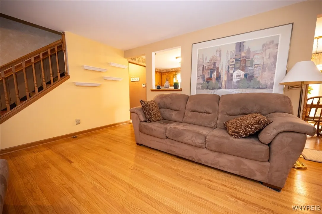 176 Steven Drive, Cheektowaga, New York 14227, Cheektowaga, New York 14227, 4 Bedrooms Bedrooms, 6 Rooms Rooms,1 BathroomBathrooms,Residential,For Sale,176 Steven Drive, Cheektowaga, New York 14227,0,B1650088