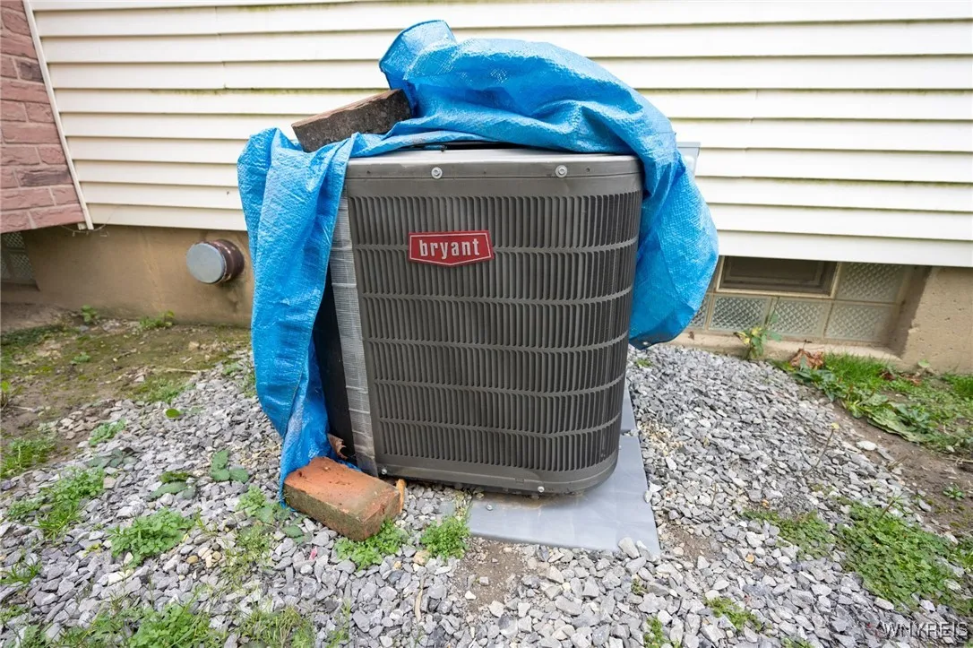 176 Steven Drive, Cheektowaga, New York 14227, Cheektowaga, New York 14227, 4 Bedrooms Bedrooms, 6 Rooms Rooms,1 BathroomBathrooms,Residential,For Sale,176 Steven Drive, Cheektowaga, New York 14227,0,B1650088