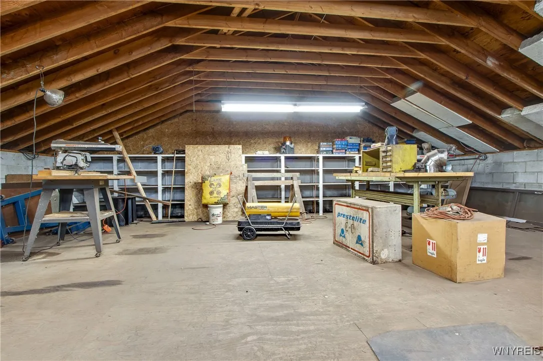 3rd floor,, ADDITION 1634 sq ft: