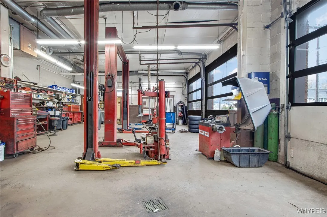2230 Abbott Road, Lackawanna, New York 14218, Lackawanna, New York 14218, ,Commercial Sale,For Sale,2230 Abbott Road, Lackawanna, New York 14218,0,B1650172