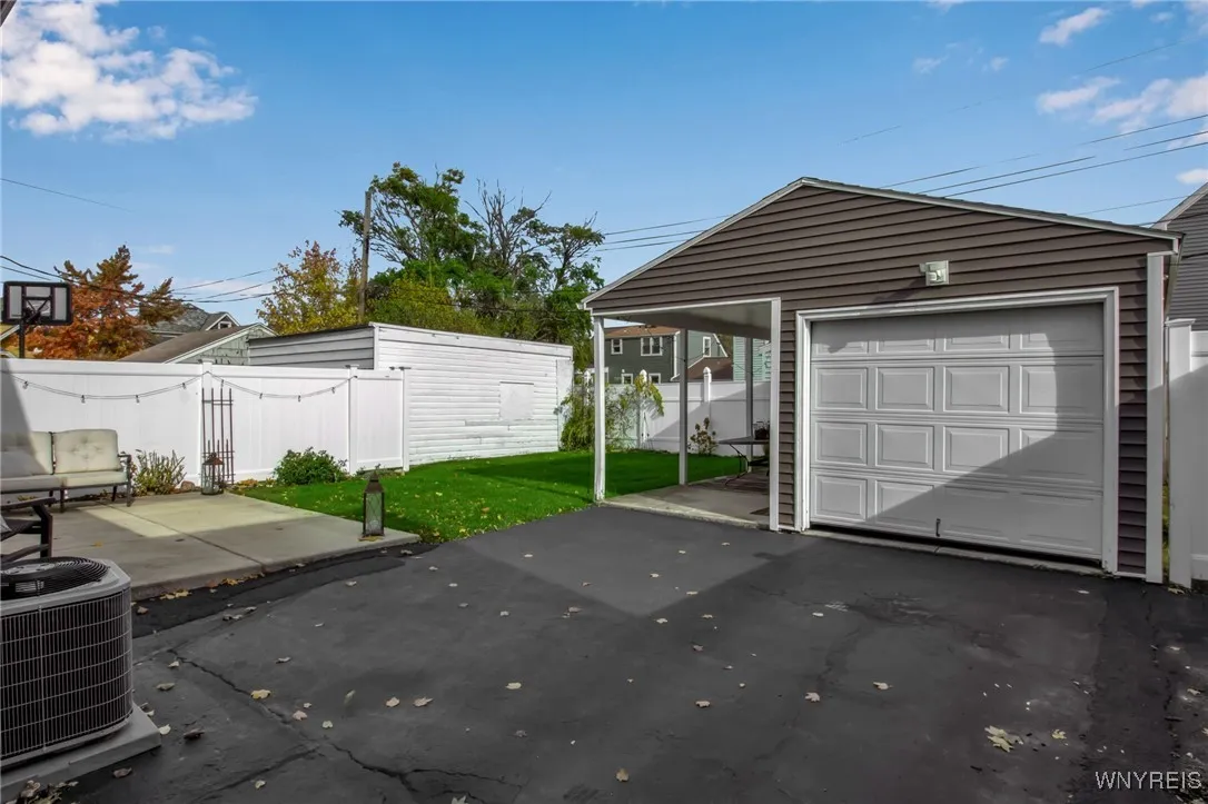 45 Arundel Road, Buffalo, New York 14216, Buffalo, New York 14216, 4 Bedrooms Bedrooms, 9 Rooms Rooms,2 BathroomsBathrooms,Residential,For Sale,45 Arundel Road, Buffalo, New York 14216,0,B1650213