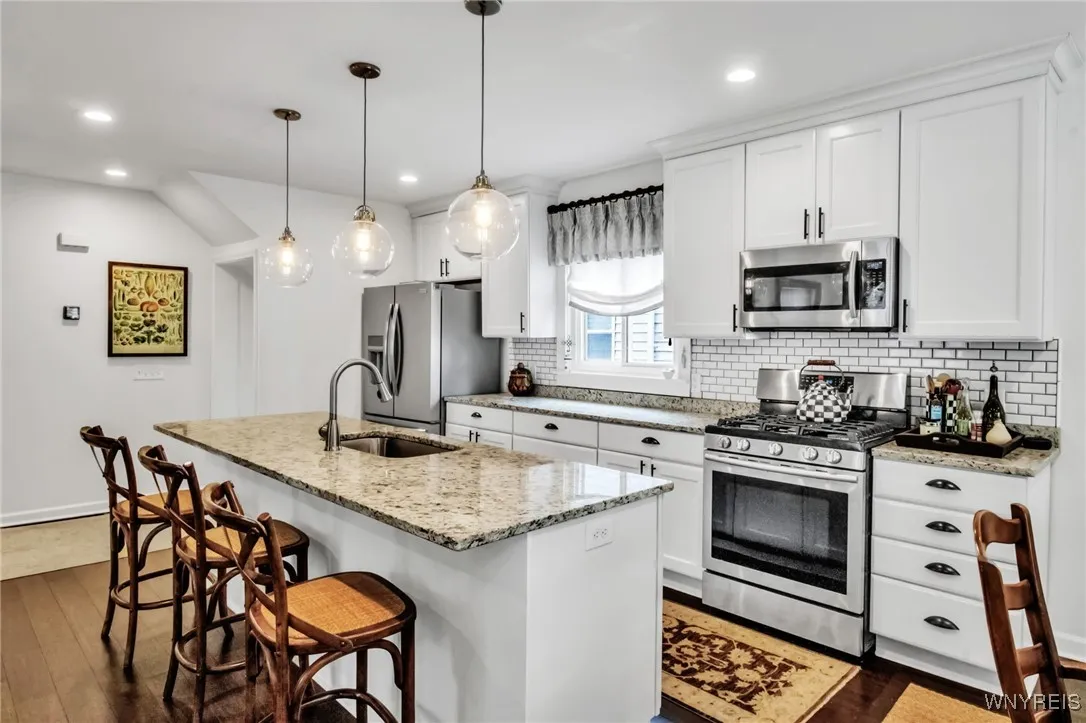 45 Arundel Road, Buffalo, New York 14216, Buffalo, New York 14216, 4 Bedrooms Bedrooms, 9 Rooms Rooms,2 BathroomsBathrooms,Residential,For Sale,45 Arundel Road, Buffalo, New York 14216,0,B1650213