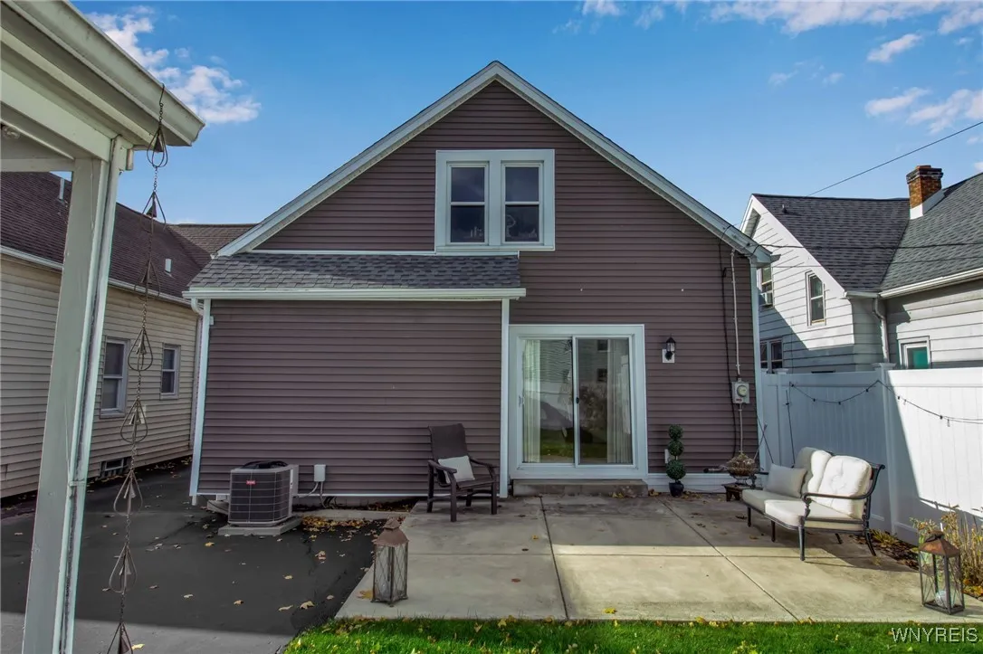 45 Arundel Road, Buffalo, New York 14216, Buffalo, New York 14216, 4 Bedrooms Bedrooms, 9 Rooms Rooms,2 BathroomsBathrooms,Residential,For Sale,45 Arundel Road, Buffalo, New York 14216,0,B1650213