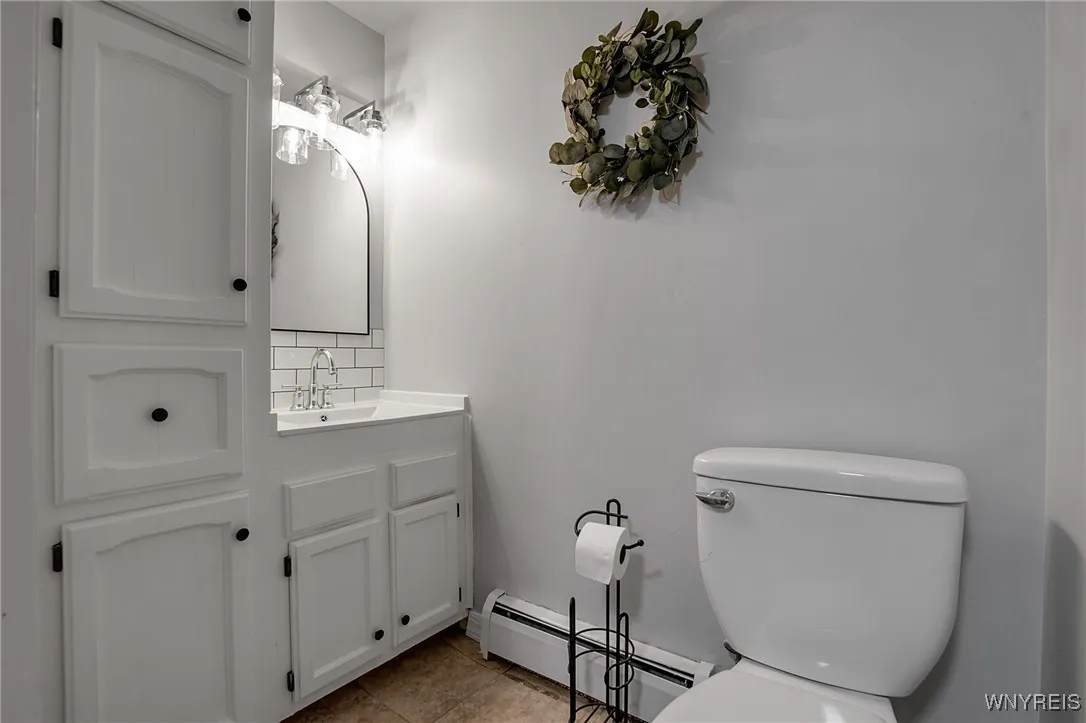 214 Aurora Avenue, West Seneca, New York 14224, West Seneca, New York 14224, 3 Bedrooms Bedrooms, 6 Rooms Rooms,1 BathroomBathrooms,Residential,For Sale,214 Aurora Avenue, West Seneca, New York 14224,0,B1648818