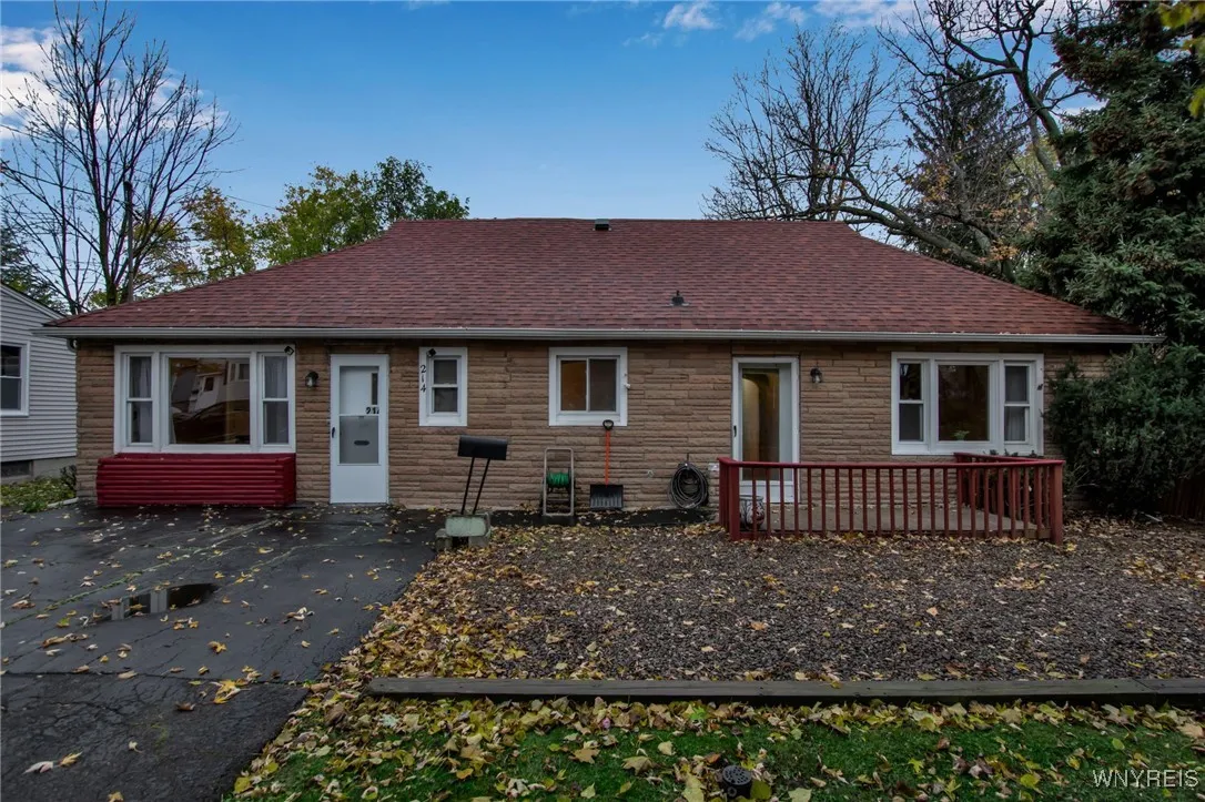 214 Aurora Avenue, West Seneca, New York 14224, West Seneca, New York 14224, 3 Bedrooms Bedrooms, 6 Rooms Rooms,1 BathroomBathrooms,Residential,For Sale,214 Aurora Avenue, West Seneca, New York 14224,0,B1648818