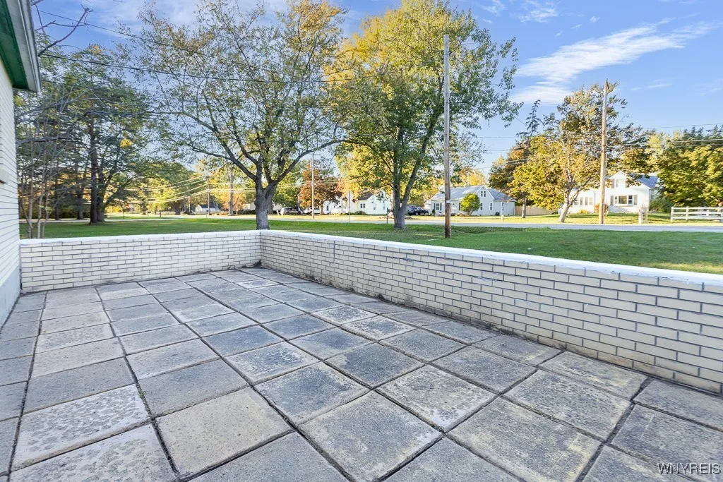 8115 Tonawanda Creek Road, Clarence, New York 1405, Clarence, New York 14051, 3 Bedrooms Bedrooms, 6 Rooms Rooms,1 BathroomBathrooms,Residential,For Sale,8115 Tonawanda Creek Road, Clarence, New York 1405,0,B1650241