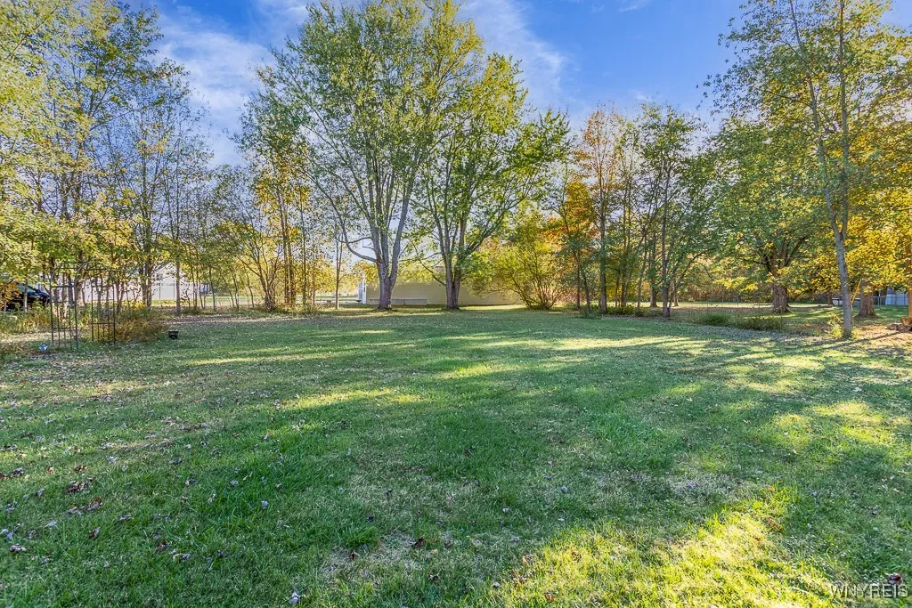 8115 Tonawanda Creek Road, Clarence, New York 1405, Clarence, New York 14051, 3 Bedrooms Bedrooms, 6 Rooms Rooms,1 BathroomBathrooms,Residential,For Sale,8115 Tonawanda Creek Road, Clarence, New York 1405,0,B1650241