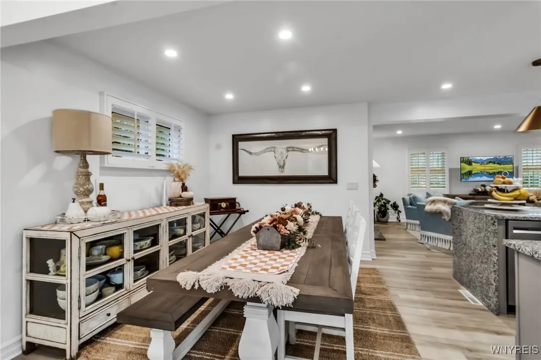 160 High Park Blvd, Amherst, New York 14226, Amherst, New York 14226, 3 Bedrooms Bedrooms, 7 Rooms Rooms,2 BathroomsBathrooms,Residential,For Sale,160 High Park Blvd, Amherst, New York 14226,0,B1650249