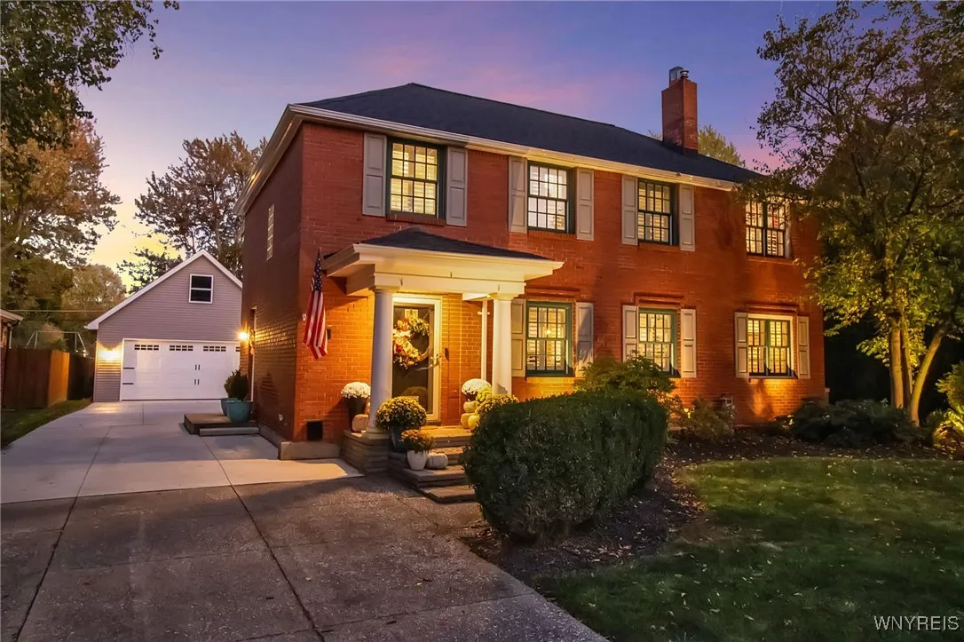 160 High Park Blvd, Amherst, New York 14226, Amherst, New York 14226, 3 Bedrooms Bedrooms, 7 Rooms Rooms,2 BathroomsBathrooms,Residential,For Sale,160 High Park Blvd, Amherst, New York 14226,0,B1650249