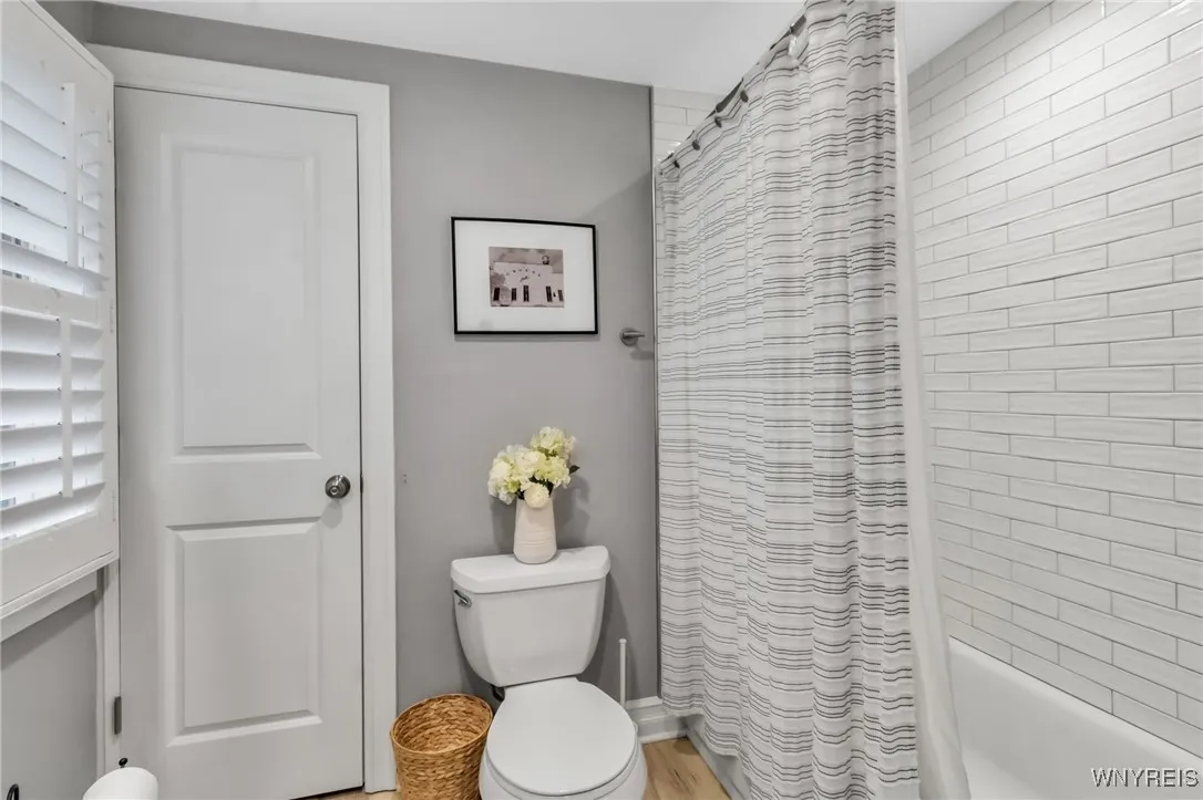 160 High Park Blvd, Amherst, New York 14226, Amherst, New York 14226, 3 Bedrooms Bedrooms, 7 Rooms Rooms,2 BathroomsBathrooms,Residential,For Sale,160 High Park Blvd, Amherst, New York 14226,0,B1650249