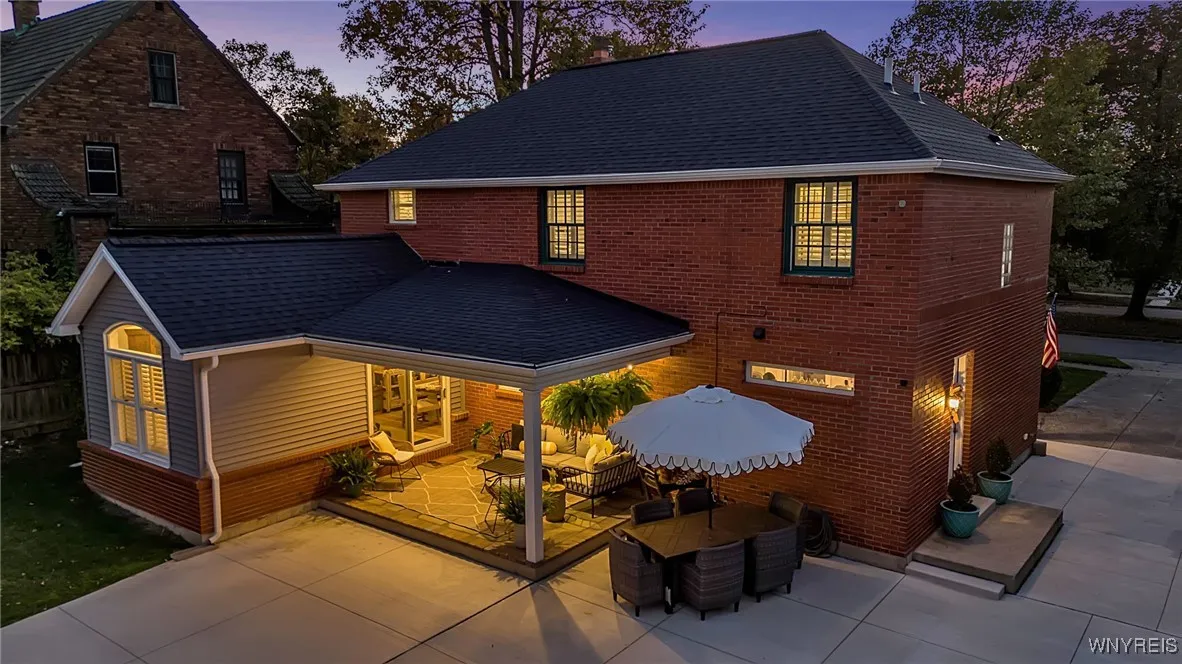 160 High Park Blvd, Amherst, New York 14226, Amherst, New York 14226, 3 Bedrooms Bedrooms, 7 Rooms Rooms,2 BathroomsBathrooms,Residential,For Sale,160 High Park Blvd, Amherst, New York 14226,0,B1650249