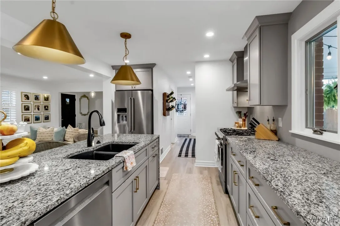 160 High Park Blvd, Amherst, New York 14226, Amherst, New York 14226, 3 Bedrooms Bedrooms, 7 Rooms Rooms,2 BathroomsBathrooms,Residential,For Sale,160 High Park Blvd, Amherst, New York 14226,0,B1650249