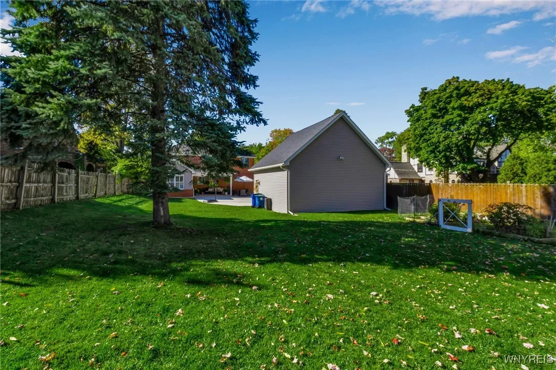 160 High Park Blvd, Amherst, New York 14226, Amherst, New York 14226, 3 Bedrooms Bedrooms, 7 Rooms Rooms,2 BathroomsBathrooms,Residential,For Sale,160 High Park Blvd, Amherst, New York 14226,0,B1650249