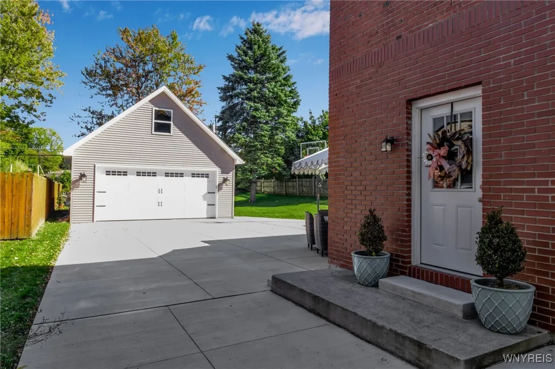 160 High Park Blvd, Amherst, New York 14226, Amherst, New York 14226, 3 Bedrooms Bedrooms, 7 Rooms Rooms,2 BathroomsBathrooms,Residential,For Sale,160 High Park Blvd, Amherst, New York 14226,0,B1650249