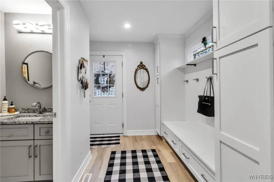160 High Park Blvd, Amherst, New York 14226, Amherst, New York 14226, 3 Bedrooms Bedrooms, 7 Rooms Rooms,2 BathroomsBathrooms,Residential,For Sale,160 High Park Blvd, Amherst, New York 14226,0,B1650249