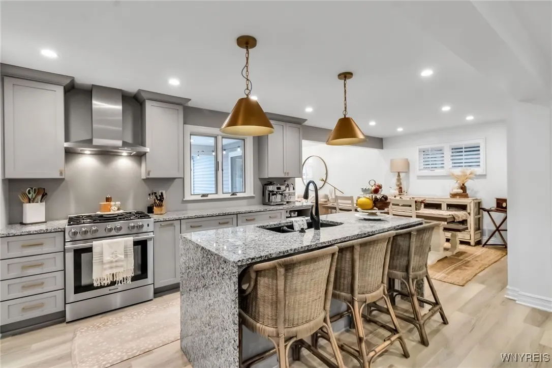 160 High Park Blvd, Amherst, New York 14226, Amherst, New York 14226, 3 Bedrooms Bedrooms, 7 Rooms Rooms,2 BathroomsBathrooms,Residential,For Sale,160 High Park Blvd, Amherst, New York 14226,0,B1650249