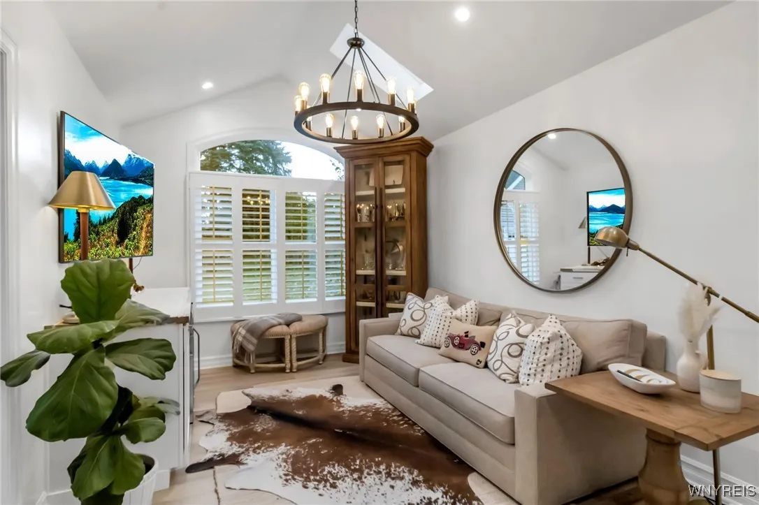 160 High Park Blvd, Amherst, New York 14226, Amherst, New York 14226, 3 Bedrooms Bedrooms, 7 Rooms Rooms,2 BathroomsBathrooms,Residential,For Sale,160 High Park Blvd, Amherst, New York 14226,0,B1650249