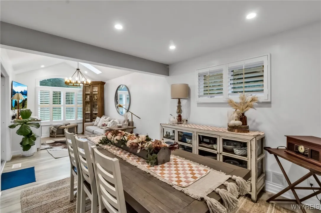 160 High Park Blvd, Amherst, New York 14226, Amherst, New York 14226, 3 Bedrooms Bedrooms, 7 Rooms Rooms,2 BathroomsBathrooms,Residential,For Sale,160 High Park Blvd, Amherst, New York 14226,0,B1650249