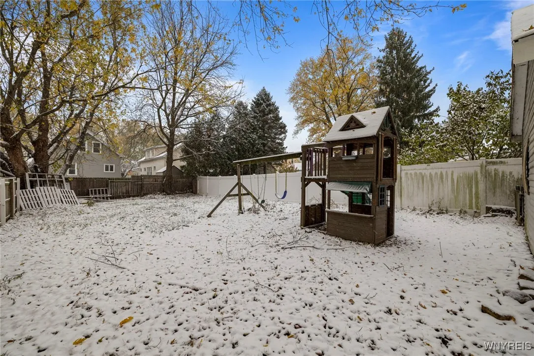 46 Benson Avenue, West Seneca, New York 14224, West Seneca, New York 14224, 4 Bedrooms Bedrooms, 8 Rooms Rooms,2 BathroomsBathrooms,Residential,For Sale,46 Benson Avenue, West Seneca, New York 14224,0,B1650272