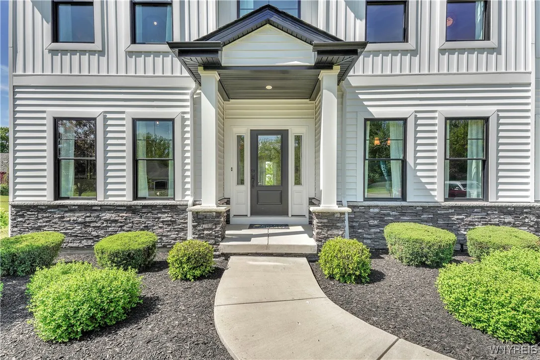 7424 Jewett Holmwood Road, Orchard Park, New York, Orchard Park, New York 14127, 4 Bedrooms Bedrooms, 10 Rooms Rooms,3 BathroomsBathrooms,Residential,For Sale,7424 Jewett Holmwood Road, Orchard Park, New York ,0,B1650299