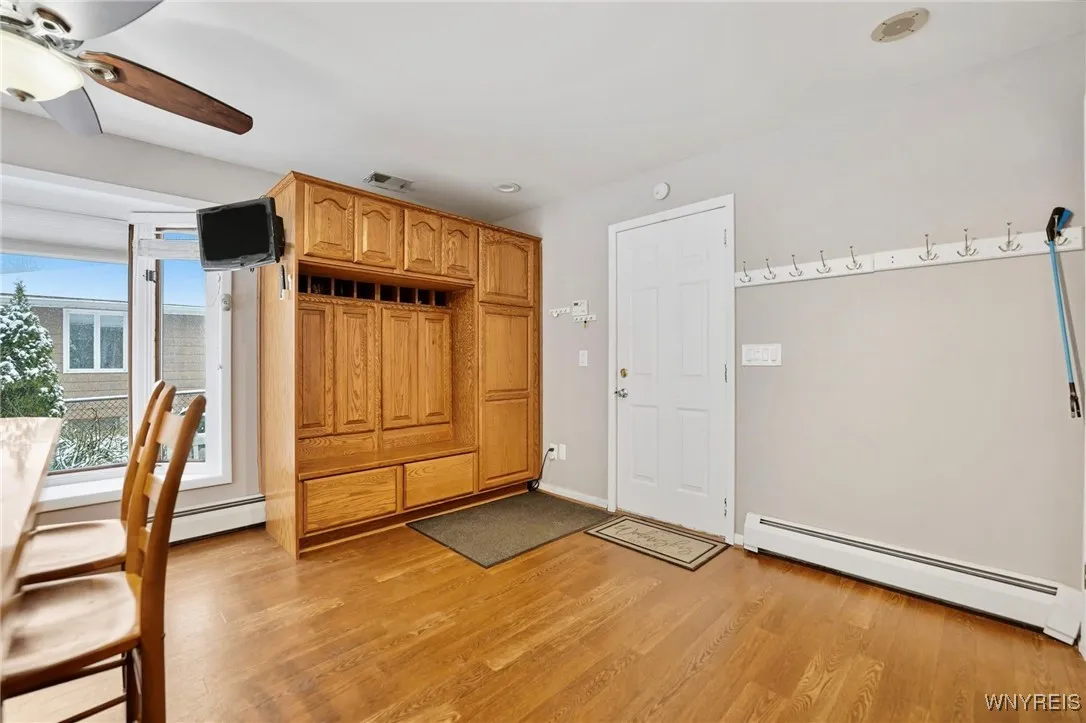 6630 Brookside Drive, Hamburg, New York 14075, Hamburg, New York 14075, 3 Bedrooms Bedrooms, 8 Rooms Rooms,3 BathroomsBathrooms,Residential,For Sale,6630 Brookside Drive, Hamburg, New York 14075,0,B1650325