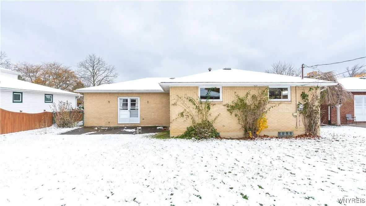 59 Cresthaven Drive, West Seneca, New York 14224, West Seneca, New York 14224, 3 Bedrooms Bedrooms, 8 Rooms Rooms,1 BathroomBathrooms,Residential,For Sale,59 Cresthaven Drive, West Seneca, New York 14224,0,B1650308