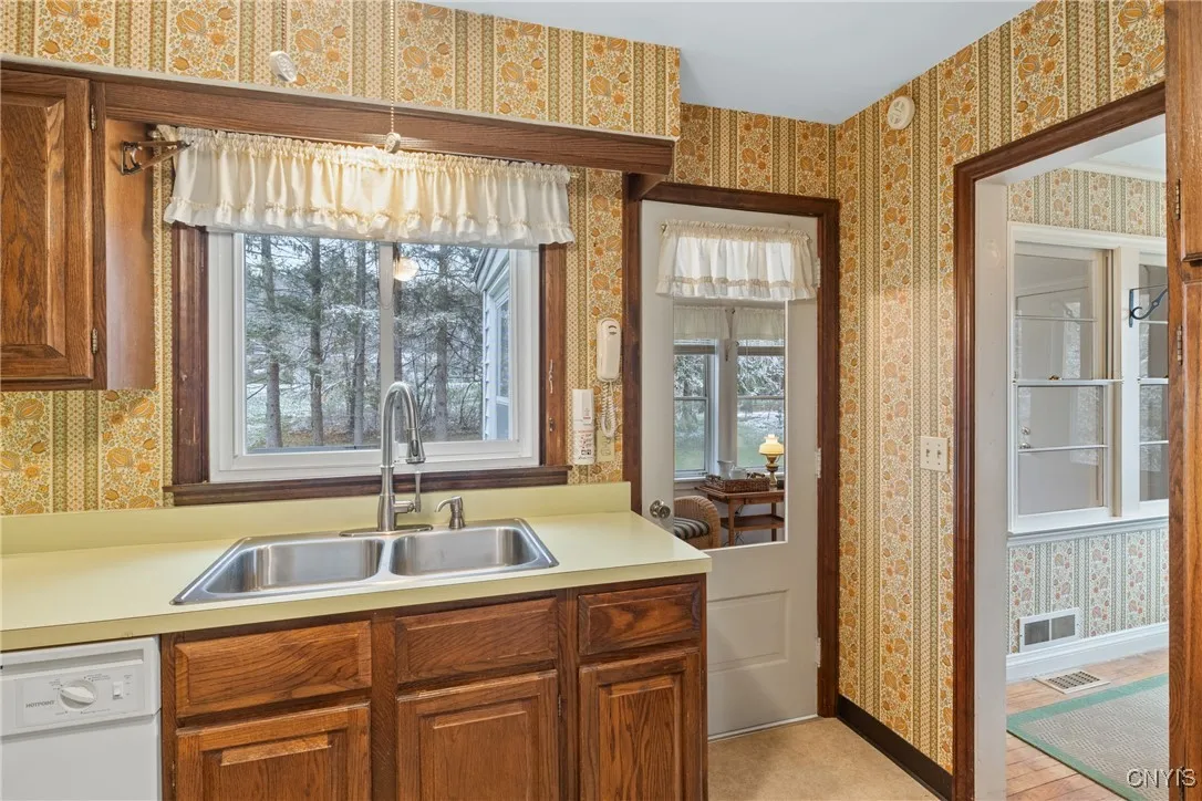 36 1/2 South Street, Marcellus, New York 13108, Marcellus, New York 13108, 3 Bedrooms Bedrooms, 7 Rooms Rooms,1 BathroomBathrooms,Residential,For Sale,36 1/2 South Street, Marcellus, New York 13108,0,S1646961