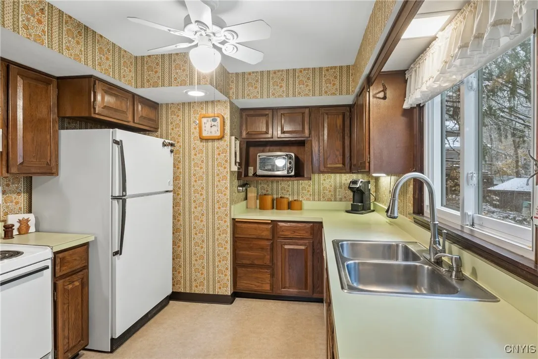 36 1/2 South Street, Marcellus, New York 13108, Marcellus, New York 13108, 3 Bedrooms Bedrooms, 7 Rooms Rooms,1 BathroomBathrooms,Residential,For Sale,36 1/2 South Street, Marcellus, New York 13108,0,S1646961