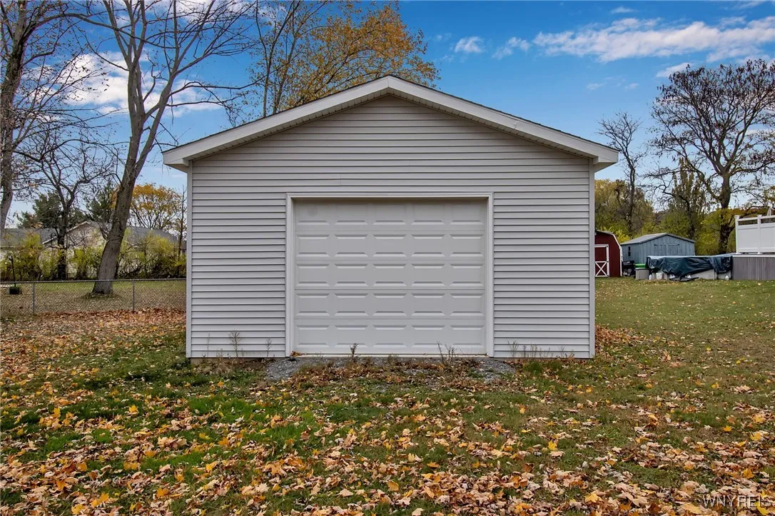 4834 Gerber Parkway, Hamburg, New York 14075, Hamburg, New York 14075, 4 Bedrooms Bedrooms, 8 Rooms Rooms,2 BathroomsBathrooms,Residential,For Sale,4834 Gerber Parkway, Hamburg, New York 14075,0,B1650344