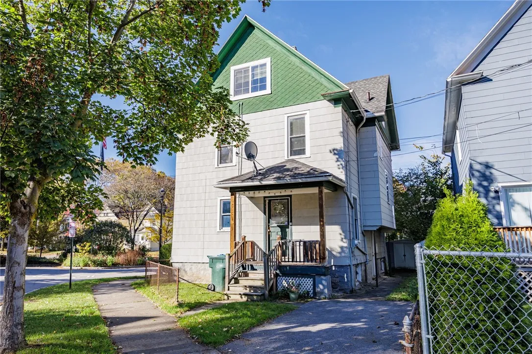 890 South Goodman Street, Rochester, New York 1462, Rochester, New York 14620, 4 Bedrooms Bedrooms, 9 Rooms Rooms,2 BathroomsBathrooms,Residential,For Sale,890 South Goodman Street, Rochester, New York 1462,0,R1644557