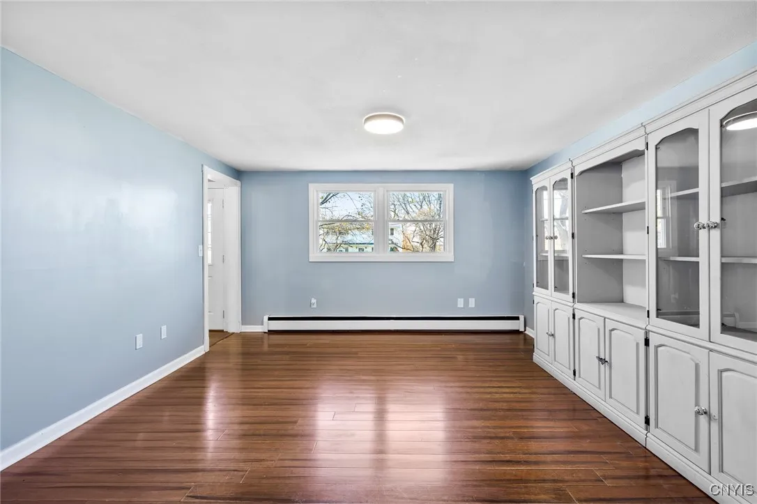 9396 Woodlawn Drive, Cicero, New York 13029, Cicero, New York 13029, 4 Bedrooms Bedrooms, 12 Rooms Rooms,1 BathroomBathrooms,Residential,For Sale,9396 Woodlawn Drive, Cicero, New York 13029,0,S1646000