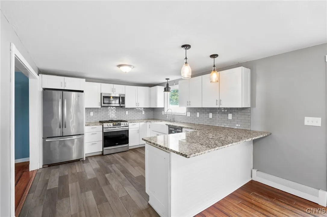 9396 Woodlawn Drive, Cicero, New York 13029, Cicero, New York 13029, 4 Bedrooms Bedrooms, 12 Rooms Rooms,1 BathroomBathrooms,Residential,For Sale,9396 Woodlawn Drive, Cicero, New York 13029,0,S1646000