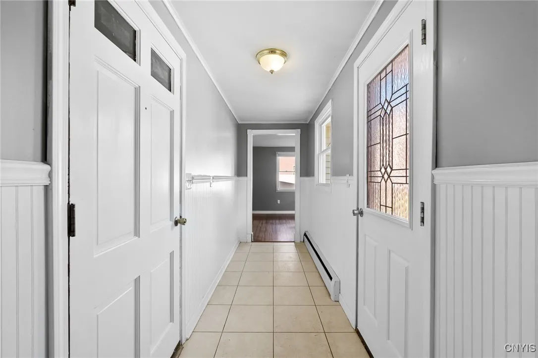 9396 Woodlawn Drive, Cicero, New York 13029, Cicero, New York 13029, 4 Bedrooms Bedrooms, 12 Rooms Rooms,1 BathroomBathrooms,Residential,For Sale,9396 Woodlawn Drive, Cicero, New York 13029,0,S1646000