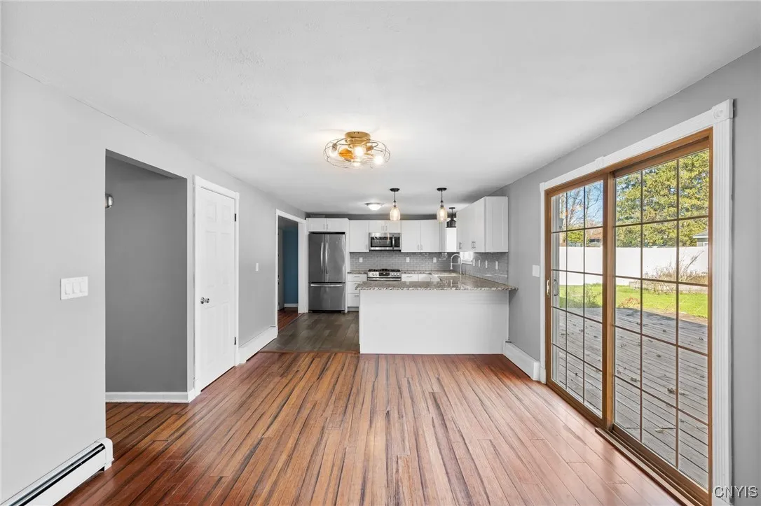 9396 Woodlawn Drive, Cicero, New York 13029, Cicero, New York 13029, 4 Bedrooms Bedrooms, 12 Rooms Rooms,1 BathroomBathrooms,Residential,For Sale,9396 Woodlawn Drive, Cicero, New York 13029,0,S1646000