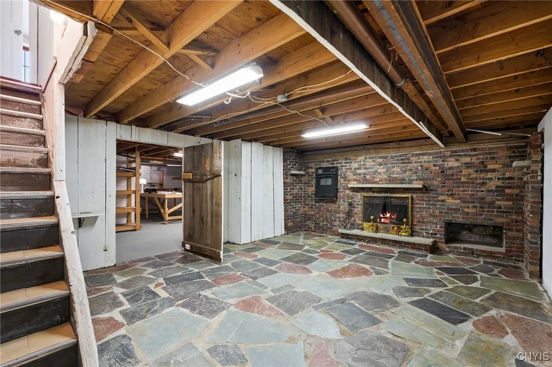 9396 Woodlawn Drive, Cicero, New York 13029, Cicero, New York 13029, 4 Bedrooms Bedrooms, 12 Rooms Rooms,1 BathroomBathrooms,Residential,For Sale,9396 Woodlawn Drive, Cicero, New York 13029,0,S1646000