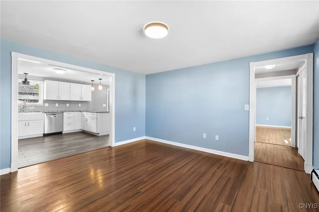 9396 Woodlawn Drive, Cicero, New York 13029, Cicero, New York 13029, 4 Bedrooms Bedrooms, 12 Rooms Rooms,1 BathroomBathrooms,Residential,For Sale,9396 Woodlawn Drive, Cicero, New York 13029,0,S1646000