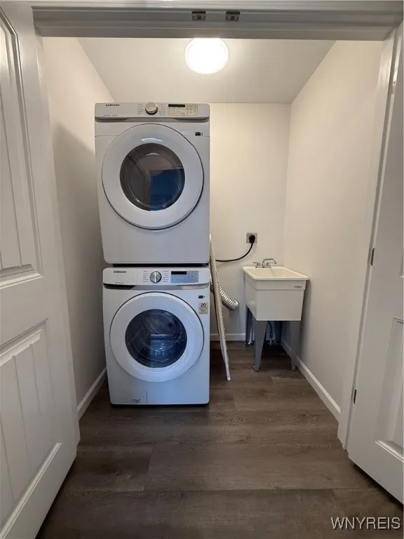 8550 Nottingham Terrace, Clarence, New York 14221, Clarence, New York 14221, 2 Bedrooms Bedrooms, 5 Rooms Rooms,2 BathroomsBathrooms,Residential Lease,For Rent,8550 Nottingham Terrace, Clarence, New York 14221,0,B1645728