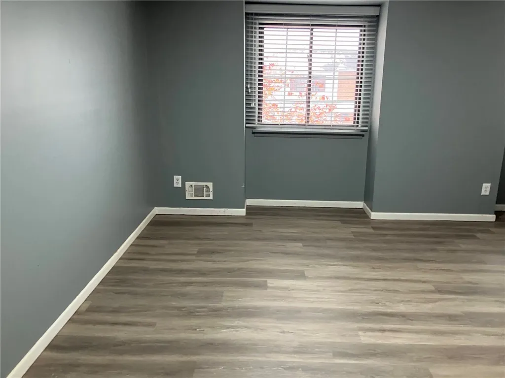 553 French Road, Brighton, New York 14618, Brighton, New York 14618, 2 Bedrooms Bedrooms, 5 Rooms Rooms,1 BathroomBathrooms,Residential Lease,For Rent,553 French Road, Brighton, New York 14618,0,R1650298