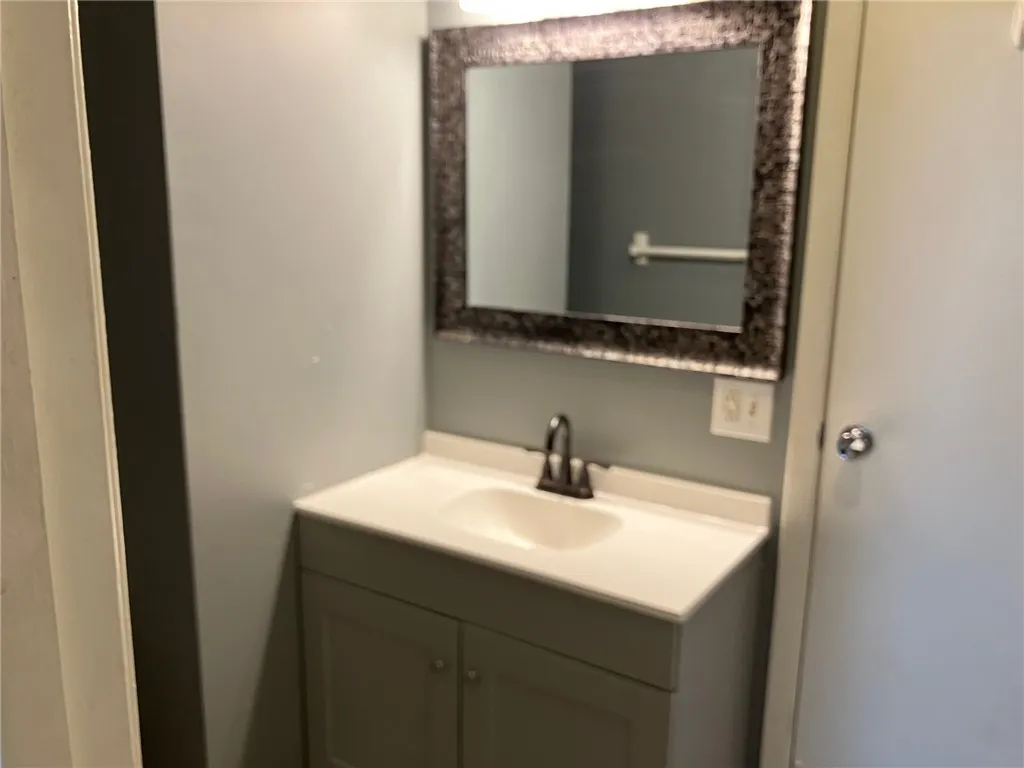 553 French Road, Brighton, New York 14618, Brighton, New York 14618, 2 Bedrooms Bedrooms, 5 Rooms Rooms,1 BathroomBathrooms,Residential Lease,For Rent,553 French Road, Brighton, New York 14618,0,R1650298