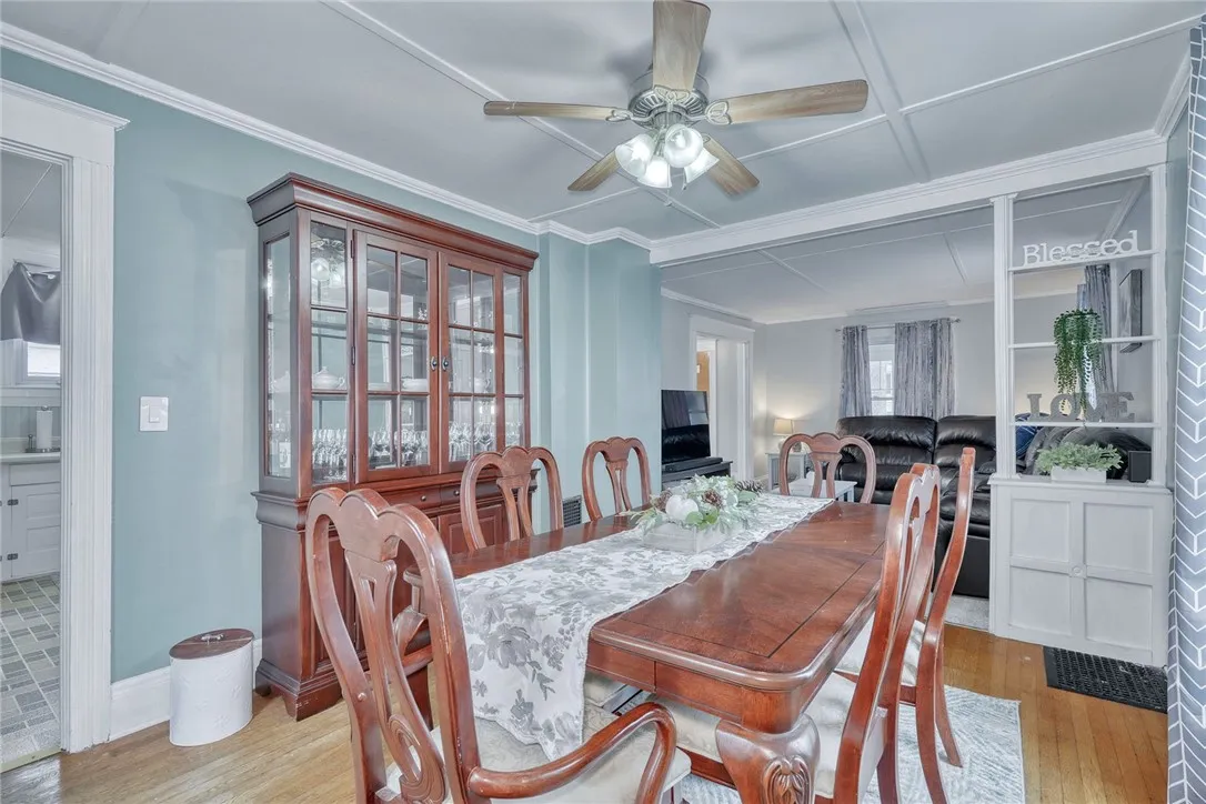 113 W Main Street, Manchester, New York 14548, Manchester, New York 14548, 3 Bedrooms Bedrooms, 6 Rooms Rooms,1 BathroomBathrooms,Residential,For Sale,113 W Main Street, Manchester, New York 14548,0,R1650037