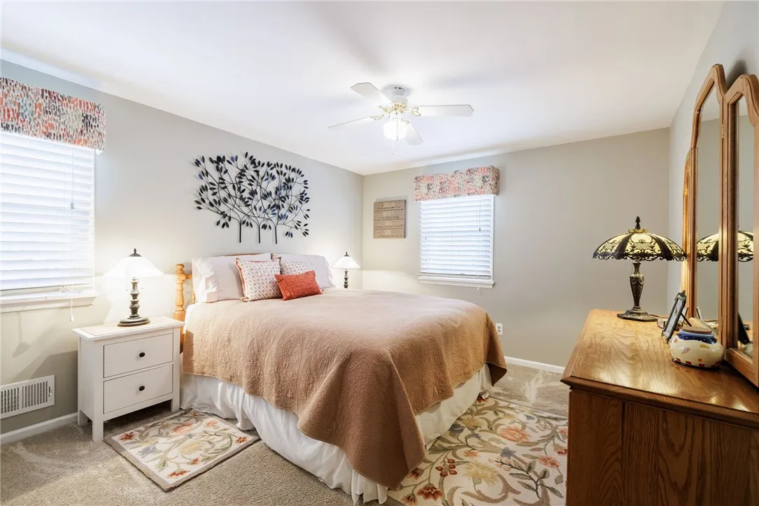 55 Wincanton Drive, Perinton, New York 14450, Perinton, New York 14450, 4 Bedrooms Bedrooms, 9 Rooms Rooms,2 BathroomsBathrooms,Residential,For Sale,55 Wincanton Drive, Perinton, New York 14450,0,R1650043