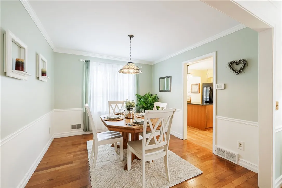 55 Wincanton Drive, Perinton, New York 14450, Perinton, New York 14450, 4 Bedrooms Bedrooms, 9 Rooms Rooms,2 BathroomsBathrooms,Residential,For Sale,55 Wincanton Drive, Perinton, New York 14450,0,R1650043