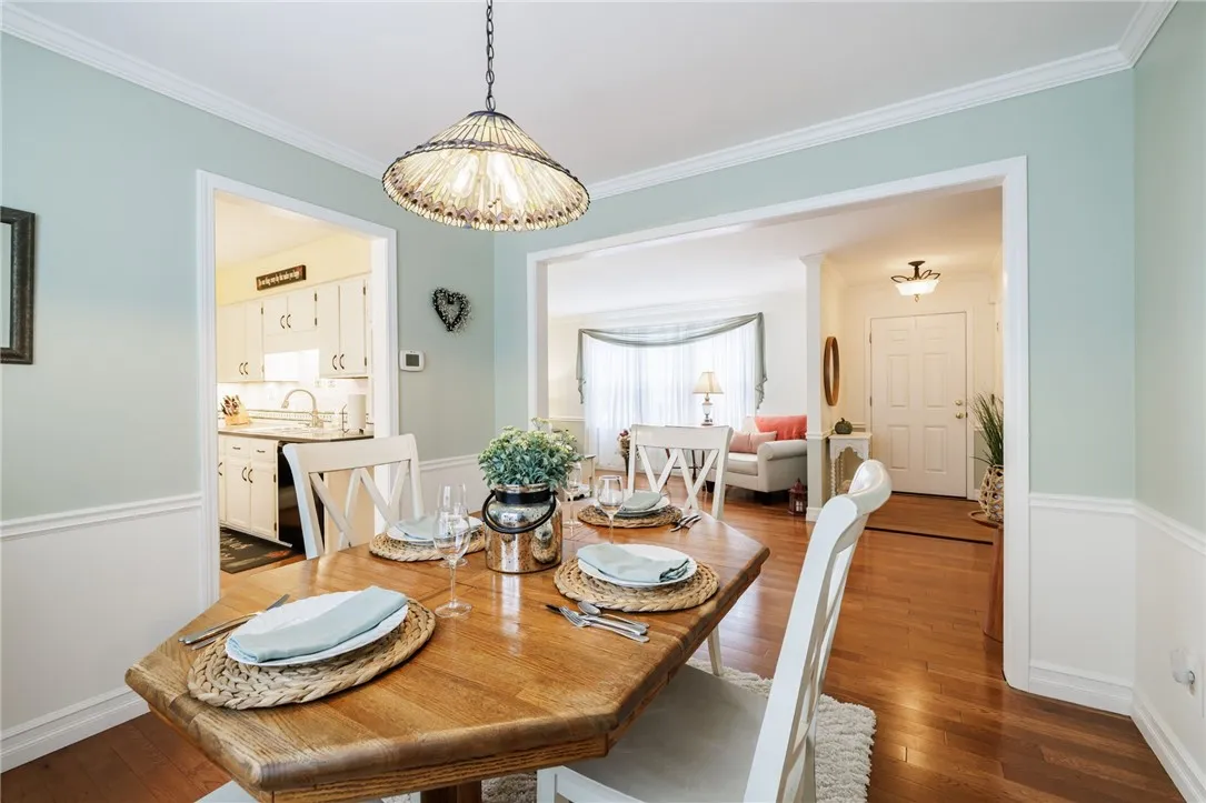 55 Wincanton Drive, Perinton, New York 14450, Perinton, New York 14450, 4 Bedrooms Bedrooms, 9 Rooms Rooms,2 BathroomsBathrooms,Residential,For Sale,55 Wincanton Drive, Perinton, New York 14450,0,R1650043