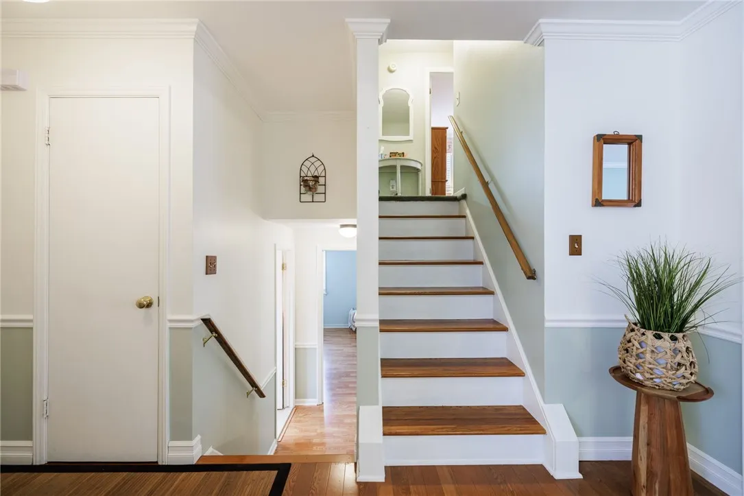 55 Wincanton Drive, Perinton, New York 14450, Perinton, New York 14450, 4 Bedrooms Bedrooms, 9 Rooms Rooms,2 BathroomsBathrooms,Residential,For Sale,55 Wincanton Drive, Perinton, New York 14450,0,R1650043