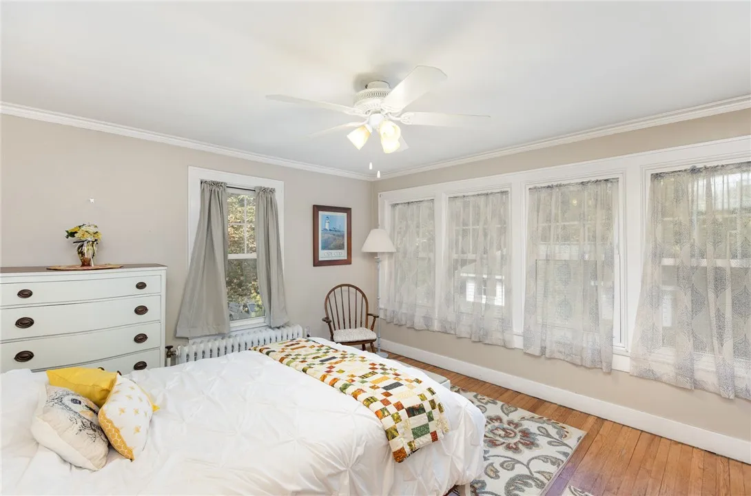 4430 Saint Paul Boulevard, Irondequoit, New York 1, Irondequoit, New York 14617, 5 Bedrooms Bedrooms, 9 Rooms Rooms,2 BathroomsBathrooms,Residential,For Sale,4430 Saint Paul Boulevard, Irondequoit, New York 1,0,R1649727
