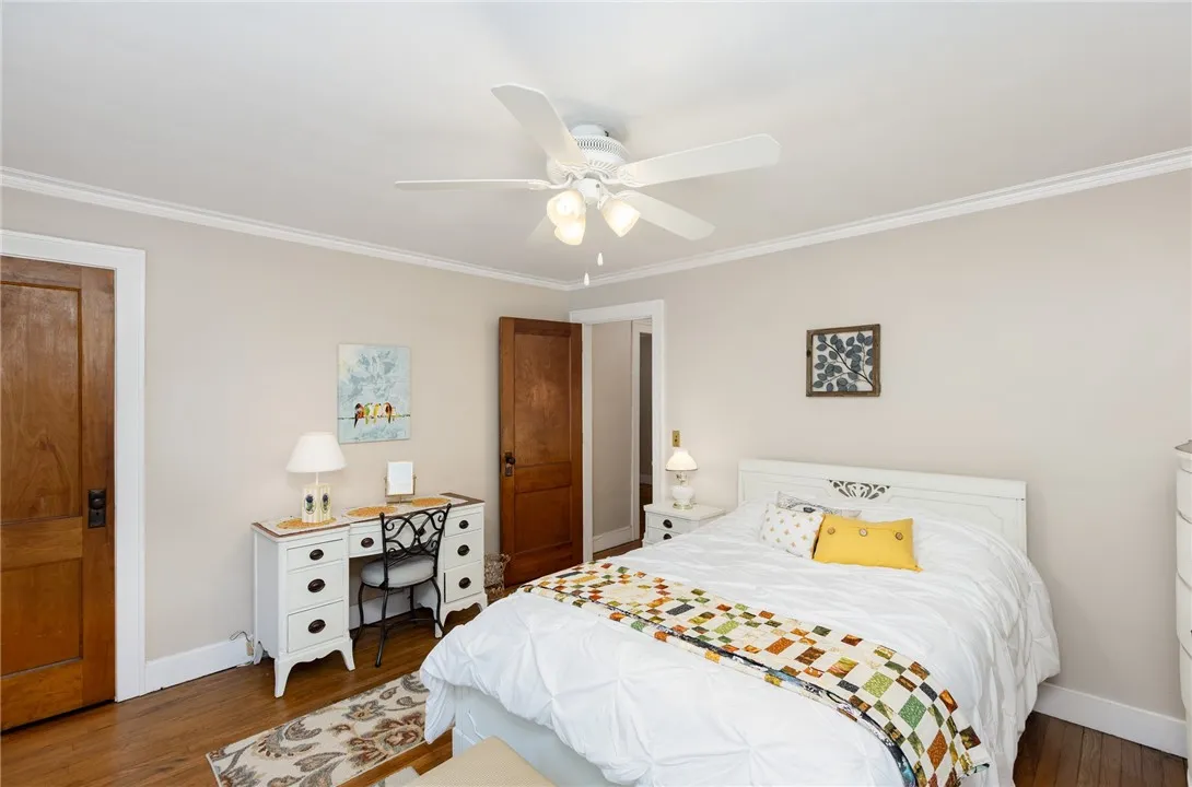 4430 Saint Paul Boulevard, Irondequoit, New York 1, Irondequoit, New York 14617, 5 Bedrooms Bedrooms, 9 Rooms Rooms,2 BathroomsBathrooms,Residential,For Sale,4430 Saint Paul Boulevard, Irondequoit, New York 1,0,R1649727