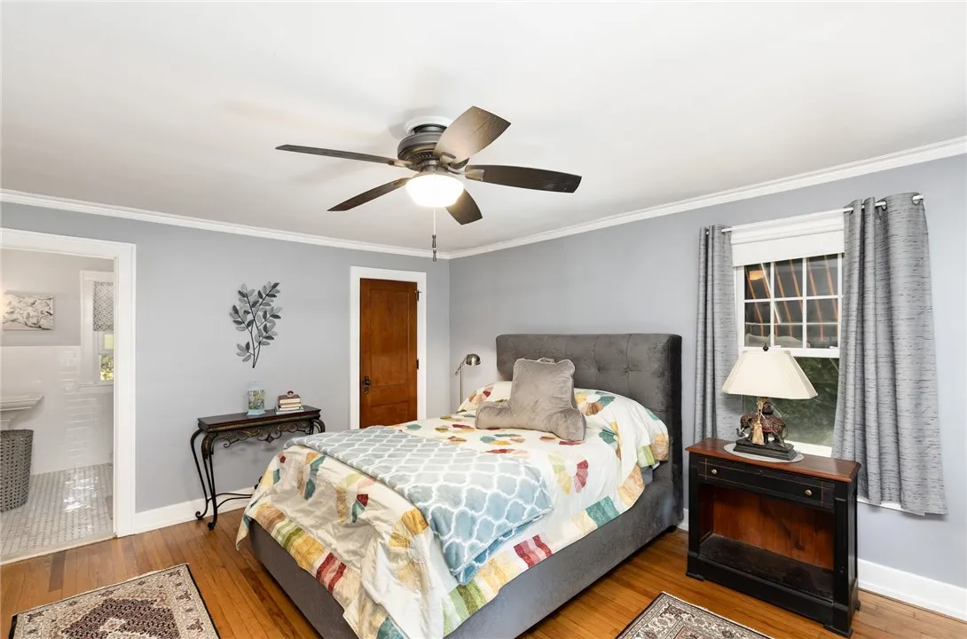 4430 Saint Paul Boulevard, Irondequoit, New York 1, Irondequoit, New York 14617, 5 Bedrooms Bedrooms, 9 Rooms Rooms,2 BathroomsBathrooms,Residential,For Sale,4430 Saint Paul Boulevard, Irondequoit, New York 1,0,R1649727