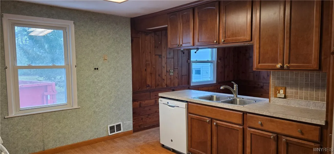 2920 Angle Road, Orchard Park, New York 14127, Orchard Park, New York 14127, 3 Bedrooms Bedrooms, 6 Rooms Rooms,1 BathroomBathrooms,Residential,For Sale,2920 Angle Road, Orchard Park, New York 14127,0,B1649470