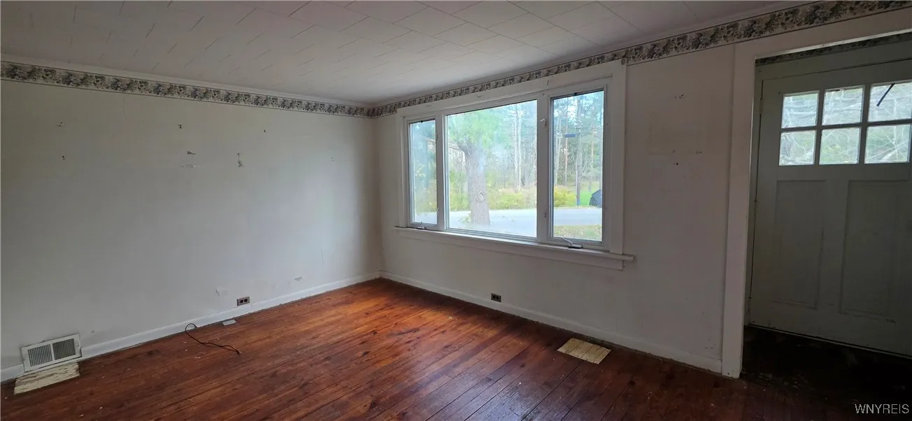 2920 Angle Road, Orchard Park, New York 14127, Orchard Park, New York 14127, 3 Bedrooms Bedrooms, 6 Rooms Rooms,1 BathroomBathrooms,Residential,For Sale,2920 Angle Road, Orchard Park, New York 14127,0,B1649470